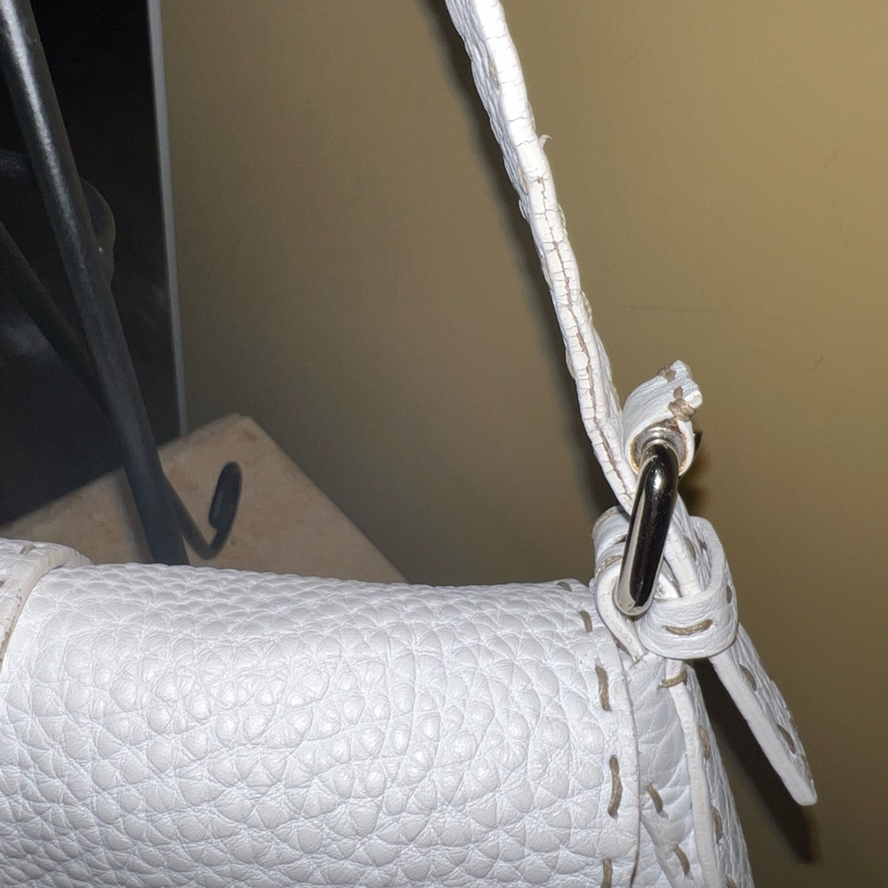 Fendi Selleria Pebbled Shoulder Bag - Picture 11 of 12